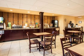 Quality Inn & Suites St Charles - West Chicago