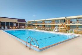 Days Inn by Wyndham Salem