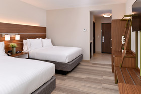 Holiday Inn Express & Suites Salem