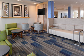 Holiday Inn Express & Suites Salem