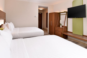 Holiday Inn Express & Suites Salem