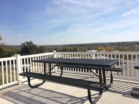 Savanna Inn & Suites