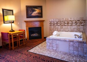 Savanna Inn & Suites