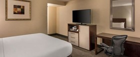 DoubleTree by Hilton Hotel Chicago-Schaumburg