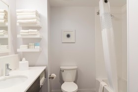 Hampton Inn & Suites Chicago Schaumburg