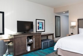 Hampton Inn & Suites Chicago Schaumburg