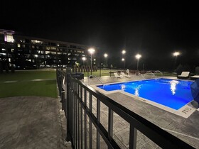 Holiday Inn Express Suites Chicago Schaumburg an IHG Hotel
