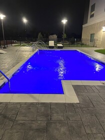 Holiday Inn Express Suites Chicago Schaumburg an IHG Hotel