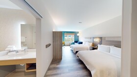 Holiday Inn Express Suites Chicago Schaumburg an IHG Hotel