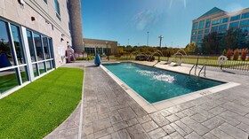 Holiday Inn Express Suites Chicago Schaumburg an IHG Hotel