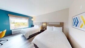 Holiday Inn Express Suites Chicago Schaumburg an IHG Hotel