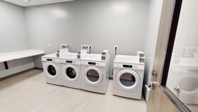 Holiday Inn Express Suites Chicago Schaumburg an IHG Hotel