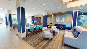 Holiday Inn Express Suites Chicago Schaumburg an IHG Hotel