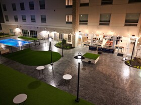 Holiday Inn Express Suites Chicago Schaumburg an IHG Hotel