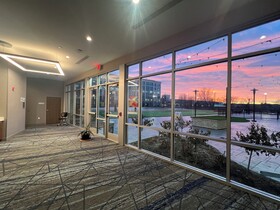 Holiday Inn Express Suites Chicago Schaumburg an IHG Hotel