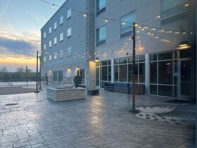 Holiday Inn Express Suites Chicago Schaumburg an IHG Hotel