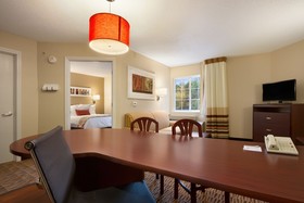 MainStay Suites Chicago Schaumburg