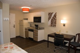 MainStay Suites Chicago Schaumburg
