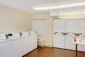 MainStay Suites Chicago Schaumburg