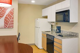 MainStay Suites Chicago Schaumburg