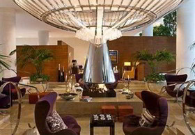 Renaissance Schaumburg Convention Center Hotel