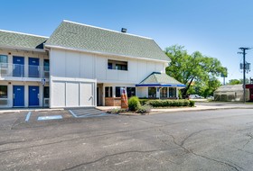 Motel 6 Chicago O'Hare - Schiller Park