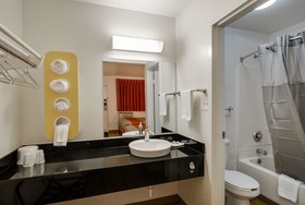Motel 6 Chicago O'Hare - Schiller Park