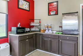 Econo Lodge Shorewood