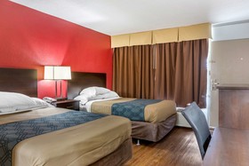 Econo Lodge Shorewood