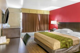 Econo Lodge Shorewood