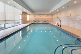 La Quinta Inn & Suites by Wyndham Shorewood
