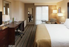 DoubleTree by Hilton Hotel Chicago North Shore Conference Centre