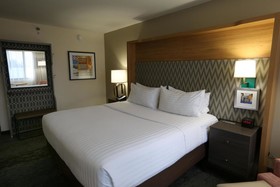 Holiday Inn North Shore - Skokie