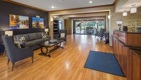 Best Western Legacy Inn & Suites Beloit-South Beloit