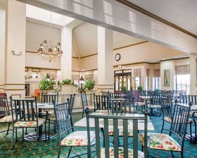 La Quinta Inn & Suites By Wyndham South Holland