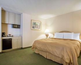 La Quinta Inn & Suites By Wyndham South Holland