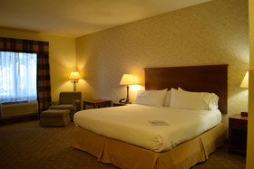 Holiday Inn Express & Suites Sparta