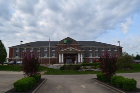 Holiday Inn Express & Suites Sparta