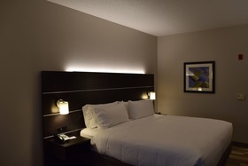 Holiday Inn Express & Suites Sparta