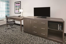 La Quinta Inn & Suites by Wyndham Springfield IL
