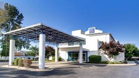 Motel 6 Springfield