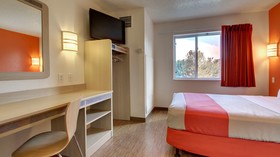 Motel 6 Springfield