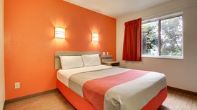 Motel 6 Springfield