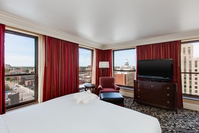 President Abraham Lincoln Springfield - a DoubleTree by Hilton Hotel