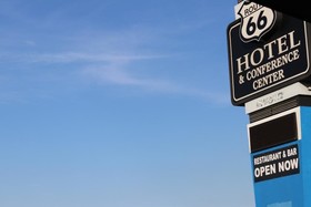 Route 66 Hotel And Conference Center