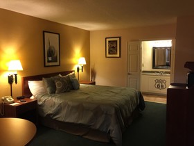 Route 66 Hotel And Conference Center