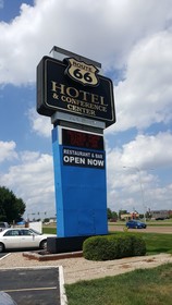 Route 66 Hotel And Conference Center
