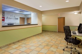 Rock Island Inn & Suites