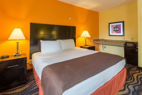 Rock Island Inn & Suites