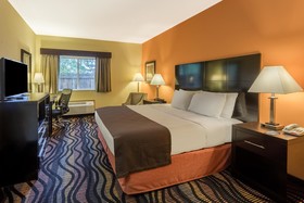 Rock Island Inn & Suites